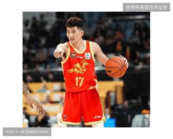 孙铭徽在与山西队的系列赛中带伤作战，用精准的传球组织盘活了广厦全队的进攻